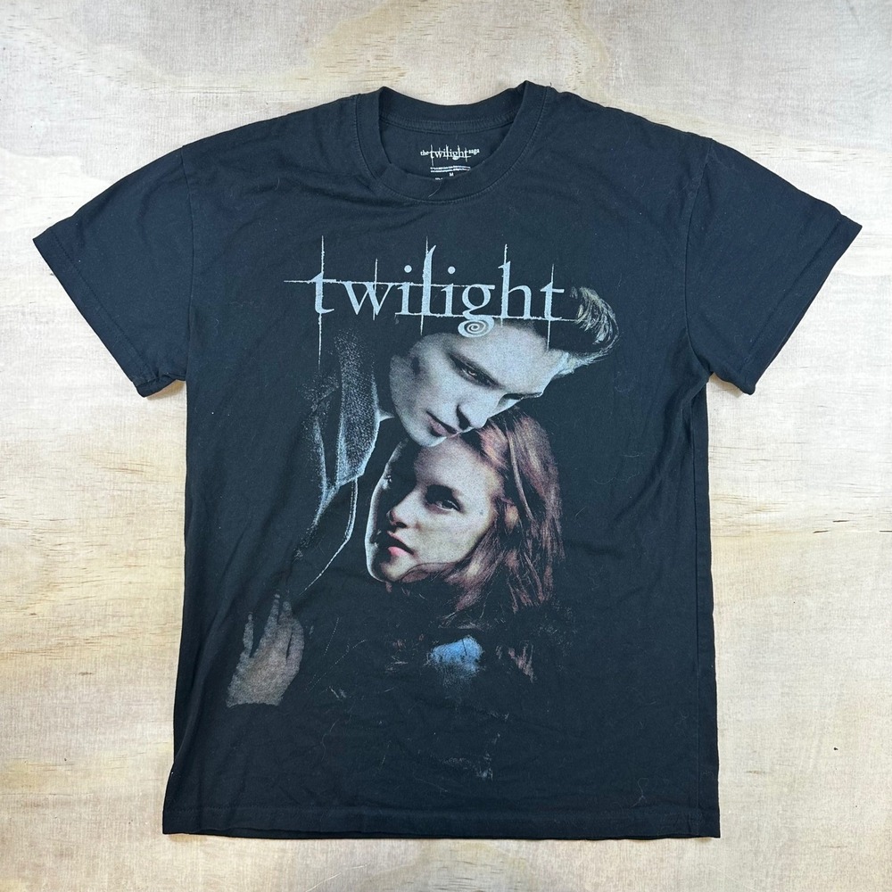 The Twilight Saga Bella Edward Graphic T-Shirt Mens Medium Black 4WL002AUAFBP12
